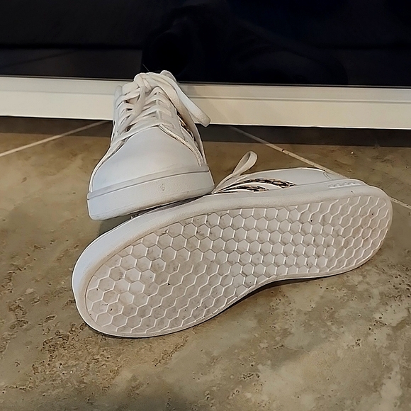 Adidas Lepoard Print Sneakers - Picture 2 of 3